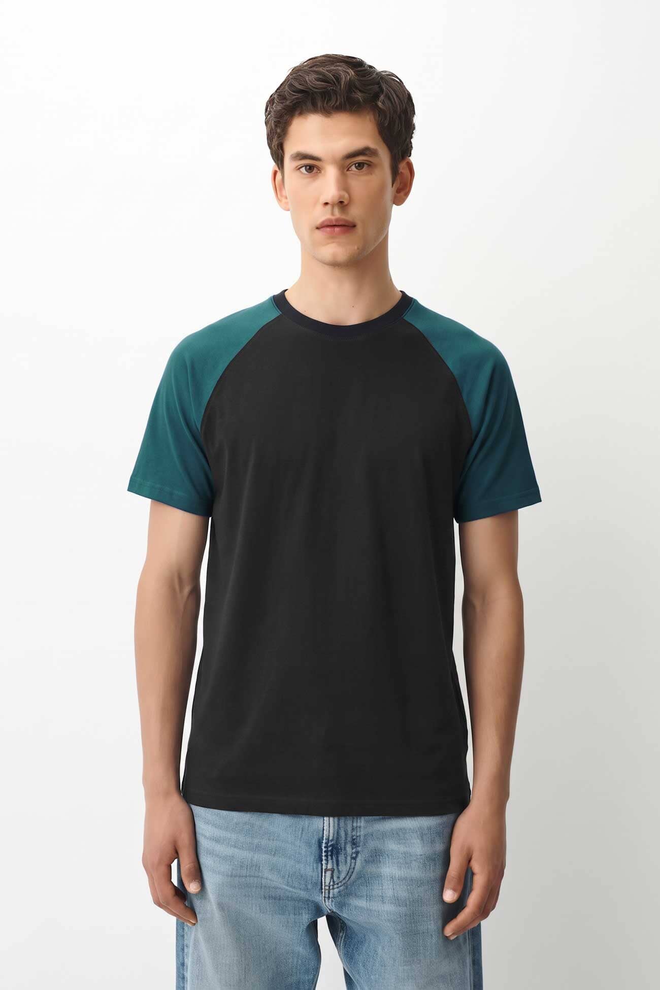Black & Teal