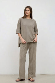 Taupe