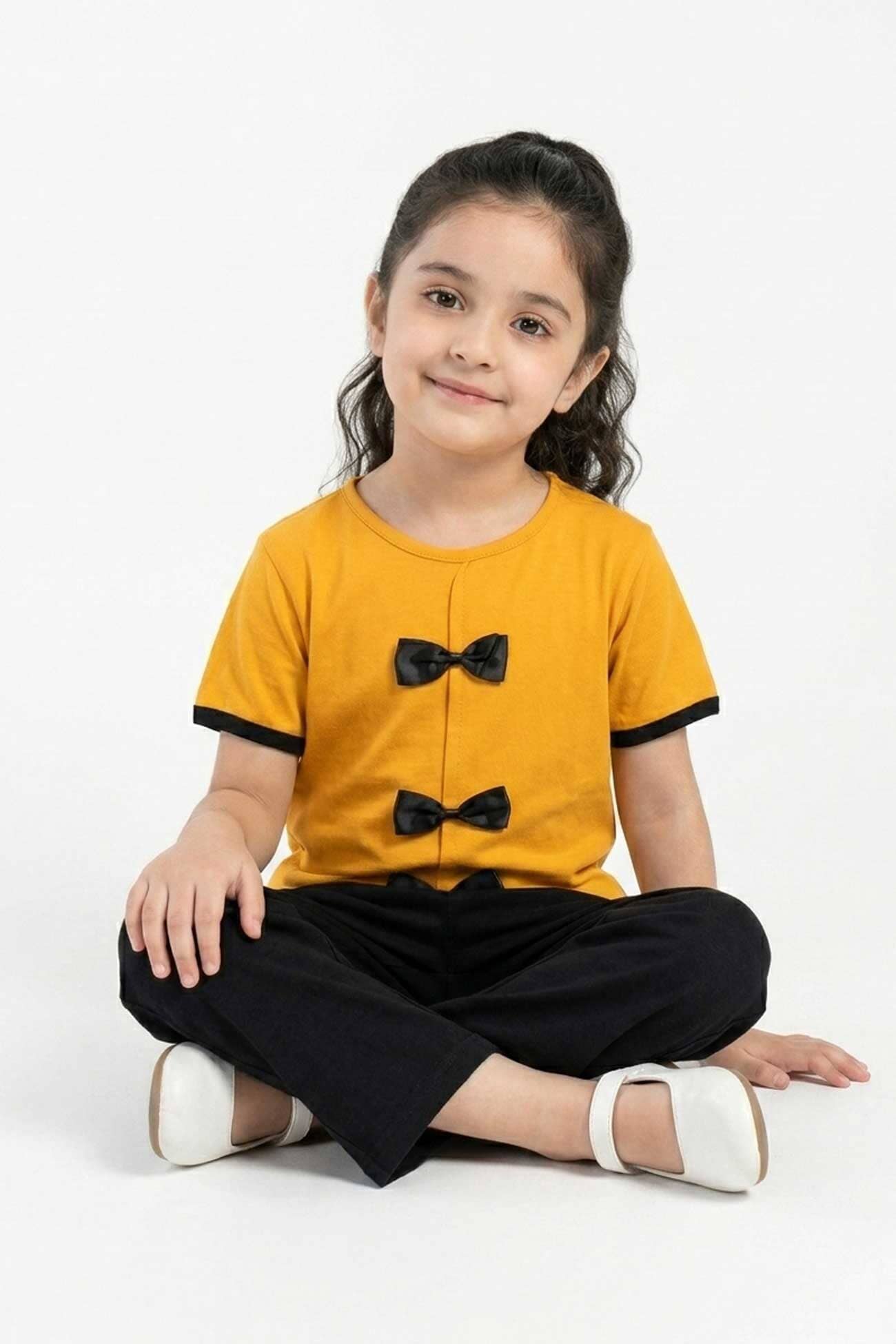 Mustard & Black