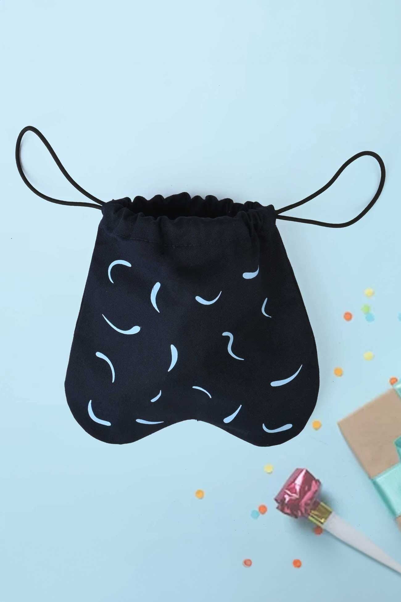 Drawstring Printed Design Gift Pouch