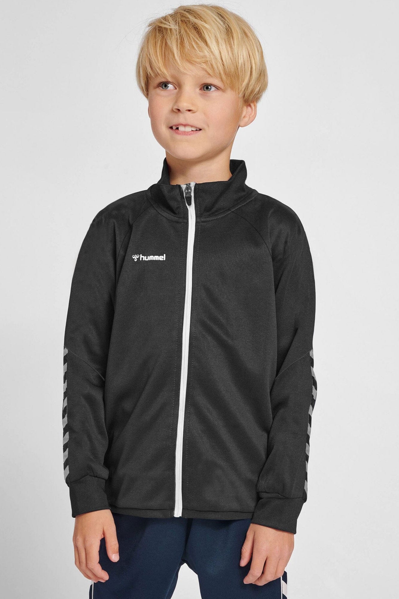 Hummel Boy's Foreman Arrow Printed Sports Zipper Jacket Boy's Jacket HAS Apparel Black 4 Years 