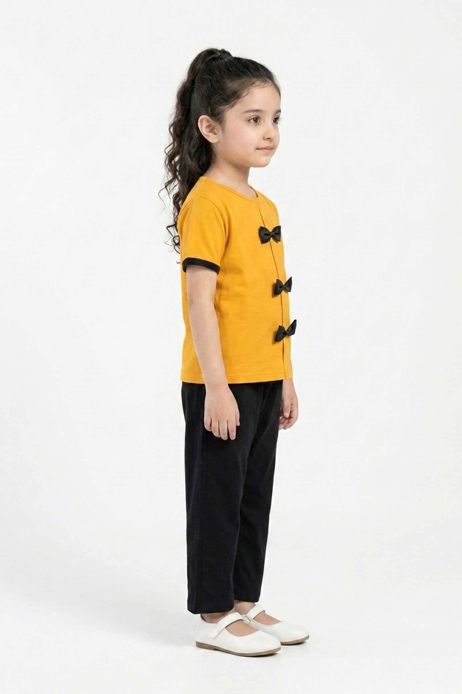 Mustard & Black