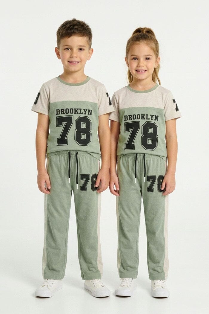 Mint & Taupe