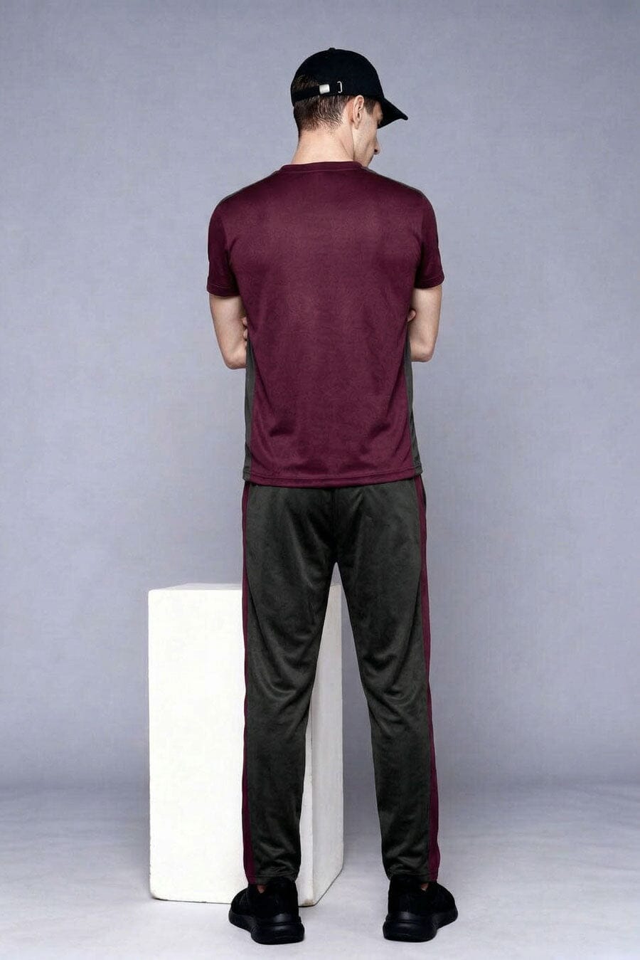 Maroon & Graphite