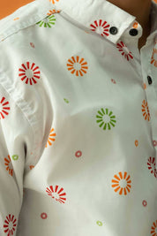 Gravity Men's Button Down Printed Casual Shirt