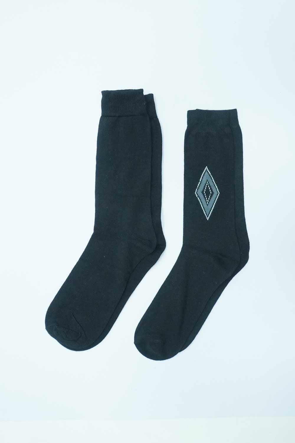 D33