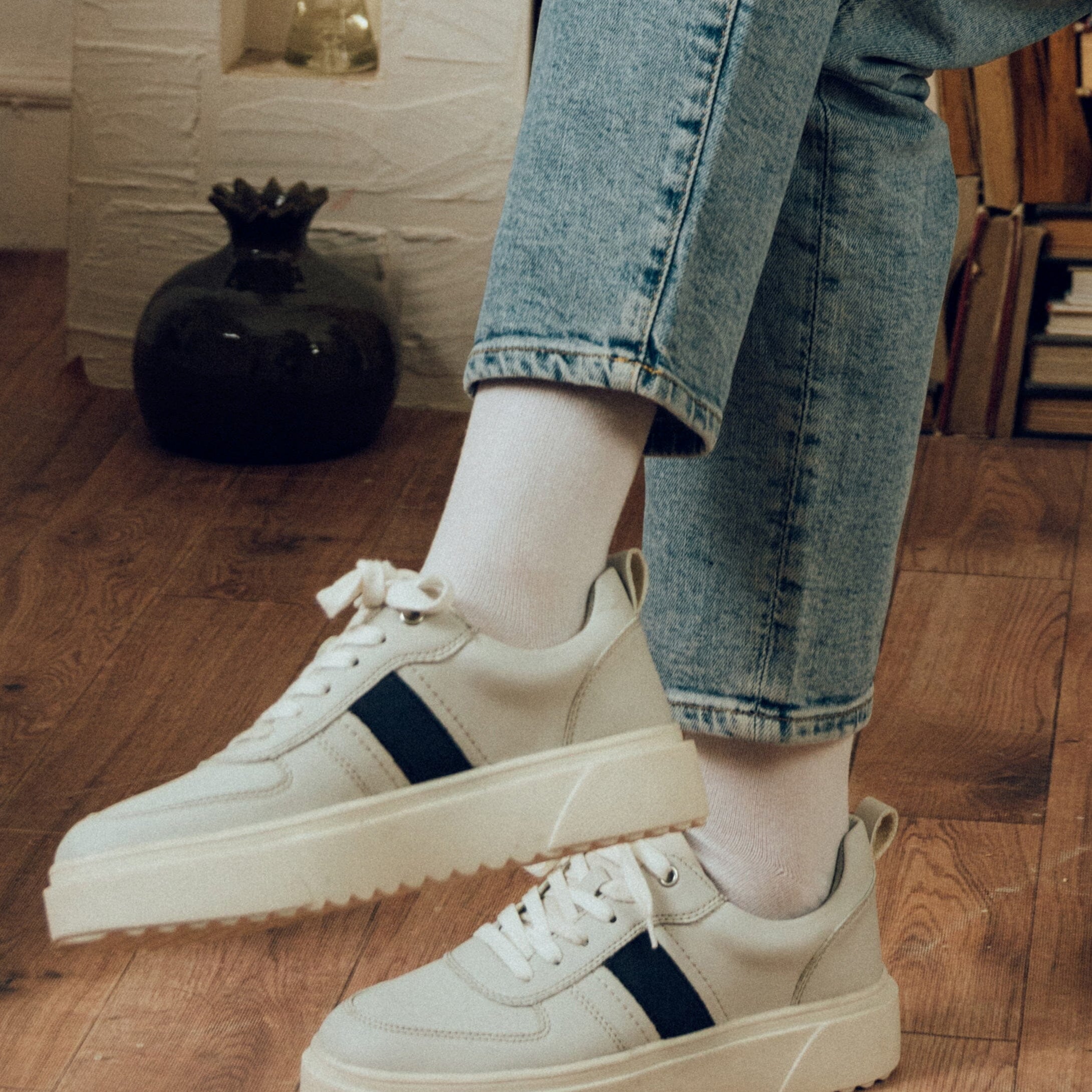 Off White