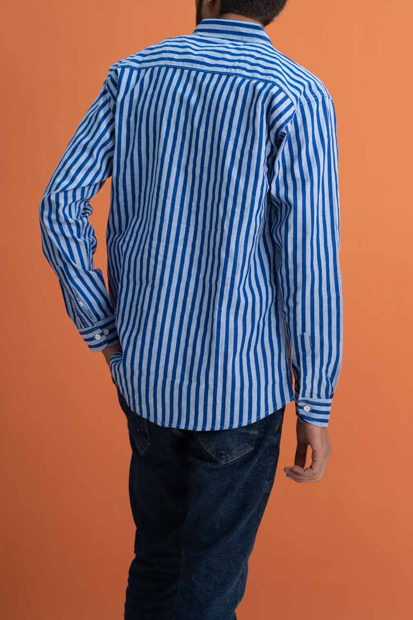 Gravity Men's Striped Slim Fit Casual Shirt