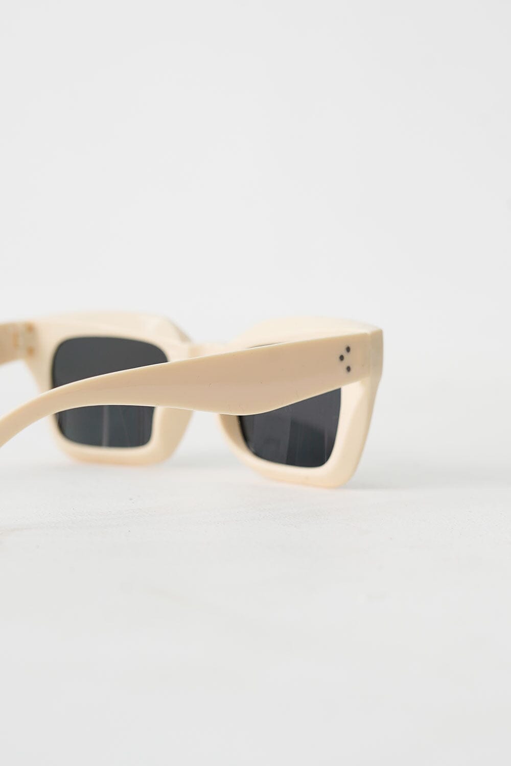 Cream & Black