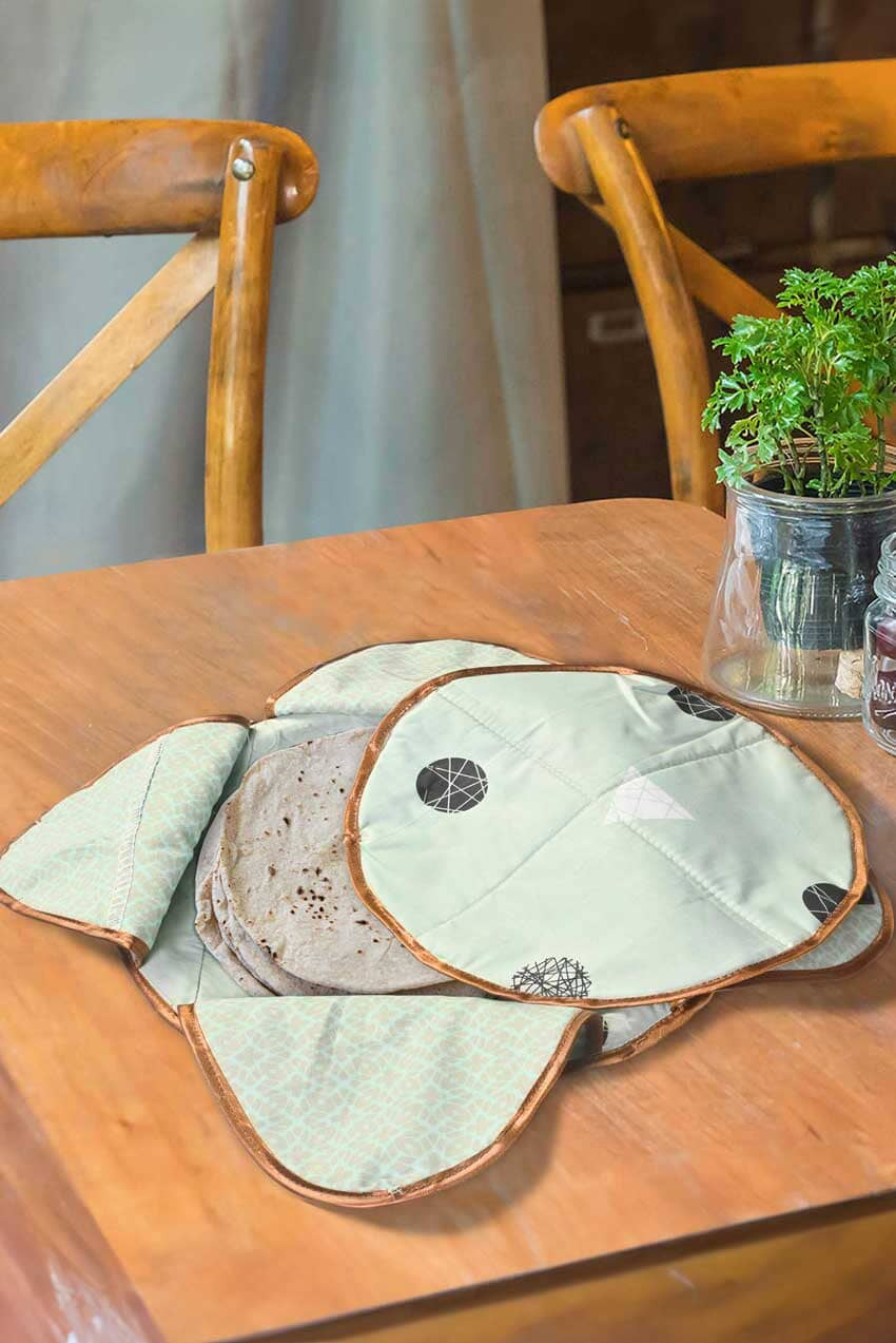 Warm Roti Basket With Folding Cover