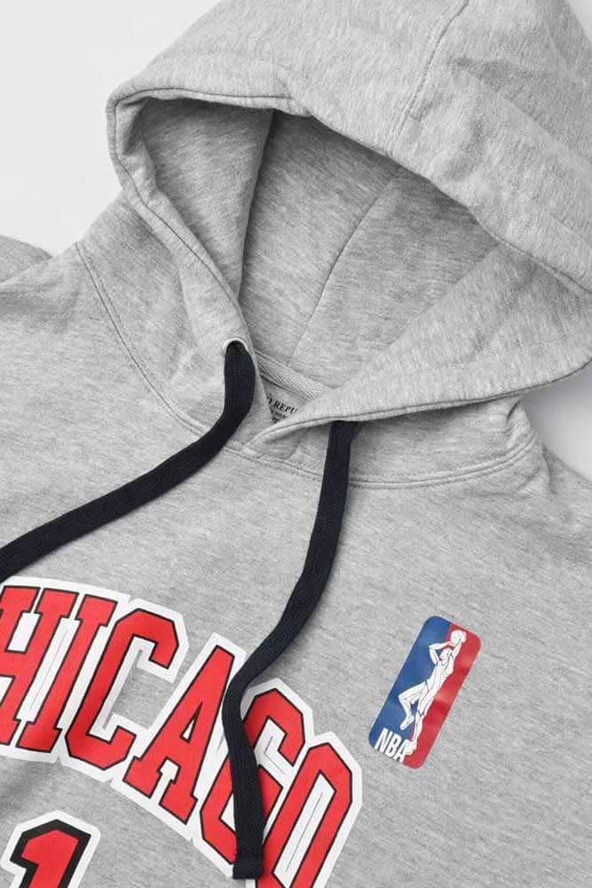 Polo Republica Men's NBA Chicago Printed Fleece Pullover Hoodie
