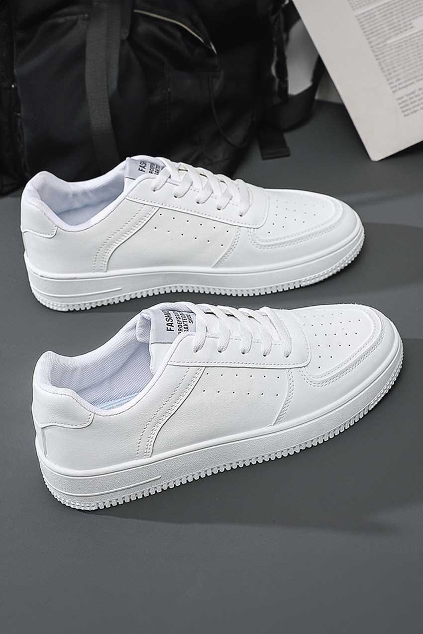 Fashion Men's Perforated Minor Fault Sneakers