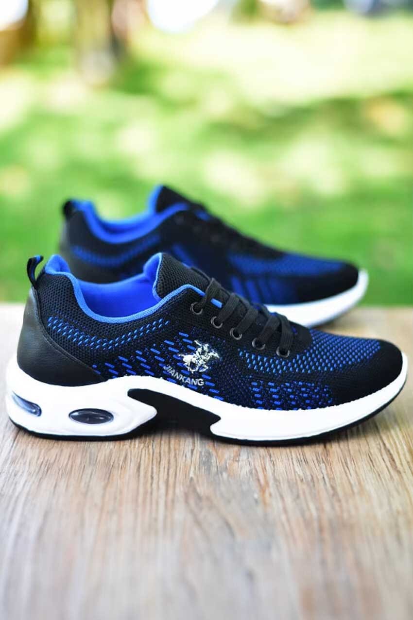 Black & Royal