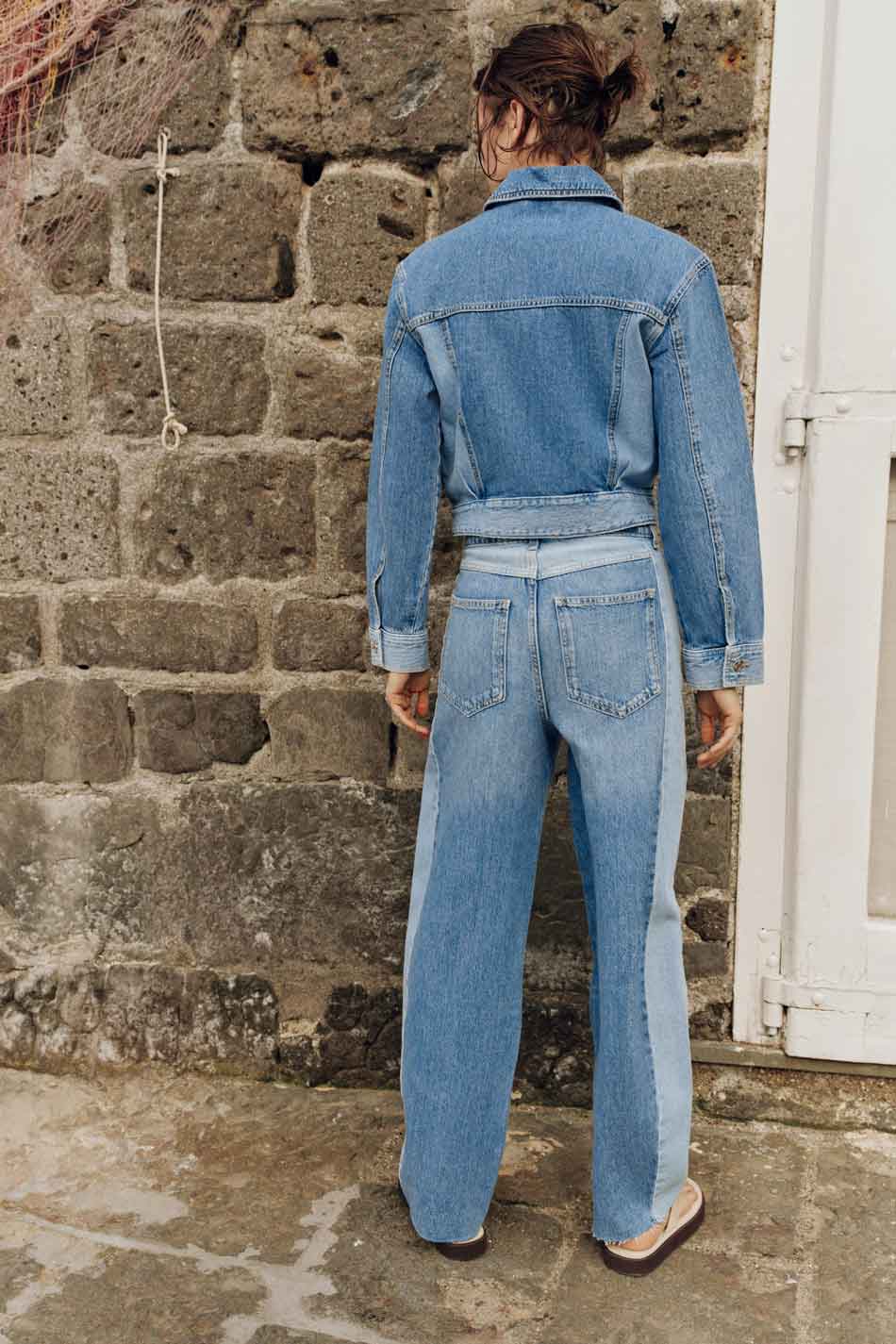 Blue Rivet