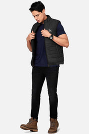 The Burnt Soul Men's Logo Embroidered Minor Fault Sleeveless Puffer Gilet Men's Gilet IBT 