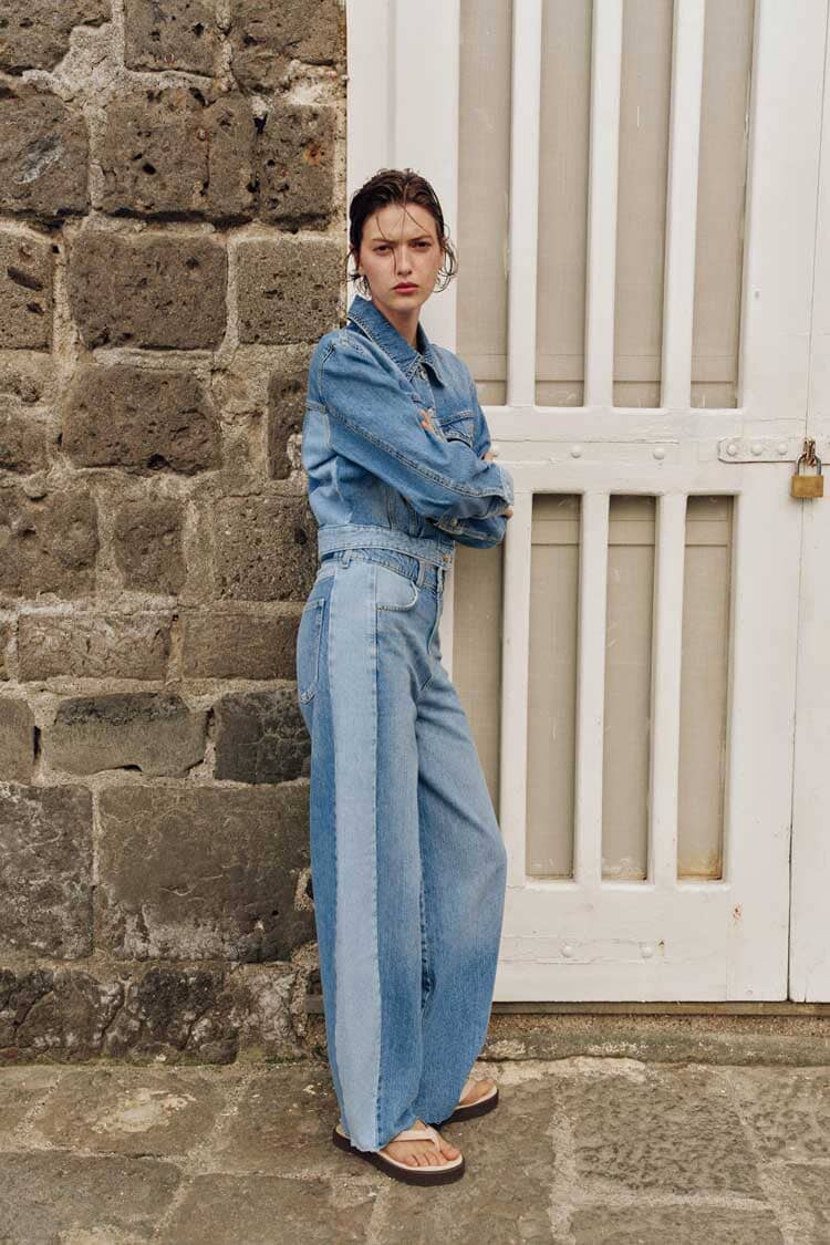 Blue Rivet