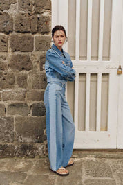 Blue Rivet
