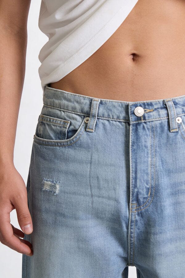 VT Men's Loose Fit Distressed Denim