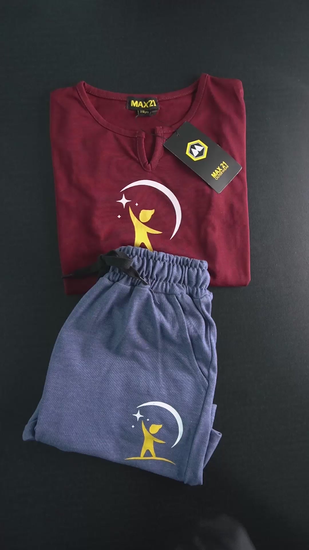 Max 21 Kid's Moon Star Twin Set